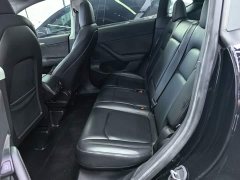 Tesla Model Y Rear-Wheel Drive - ფოტო 17