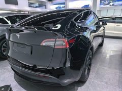 Tesla Model Y Rear-Wheel Drive - ფოტო 6