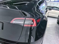 Tesla Model Y Rear-Wheel Drive - ფოტო 8