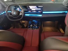 BMW i5 eDrive 35L Luxury Edition Premium Package - ფოტო 10