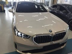 BMW i5 eDrive 35L Luxury Edition Premium Package - ფოტო 3