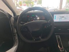 SAIC MG i5 1.5L CVT Prestige - ფოტო 11