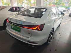 SAIC MG i5 1.5L CVT Prestige - ფოტო 7