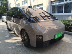 Li Auto Li Xiang MEGA Ultra - ფოტო 4
