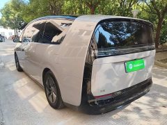 Li Auto Li Xiang MEGA Ultra - ფოტო 5