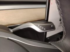 Tesla Model Y Rear-Wheel Drive - ფოტო 14