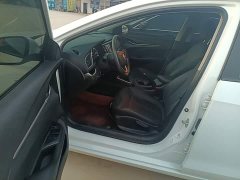 Buick Excelle Facelift Classic 1.5L Automatic Elite - ფოტო 15