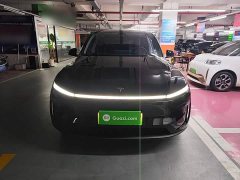 Tesla Model Y Rear-Wheel Drive - ფოტო 3