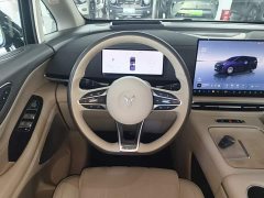 Voyah Lantu Dreamchaser PHEV AWD Luxury Kunpeng Edition - ფოტო 11