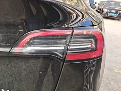Tesla Model Y 2023 Rear-Wheel Drive - ფოტო 8