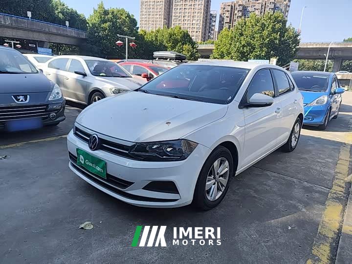 Volkswagen Polo Facelift Plus 1.5L Automatic Passion Life Edition - ავტომობილი ჩინეთიდან