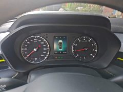 SAIC MG i5 2021 1.5L CVT Platinum Edition - ფოტო 12