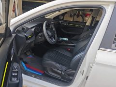 SAIC MG i5 2021 1.5L CVT Platinum Edition - ფოტო 15
