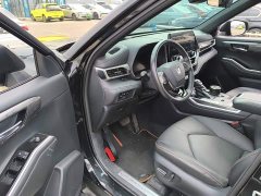Toyota Crown Venza 2.5L HEV AWD Premium - ფოტო 16