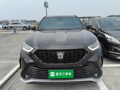 Toyota Crown Venza 2.5L HEV AWD Premium - ფოტო 3