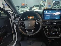 Lincoln Explorer 2.0T Two-Wheel Drive Premium - ფოტო 11