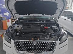 Lincoln Explorer 2.0T Two-Wheel Drive Premium - ფოტო 20