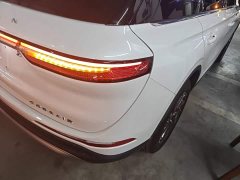 Lincoln Explorer 2.0T Two-Wheel Drive Premium - ფოტო 8
