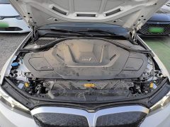 BMW i3 eDrive 35 L - ფოტო 20