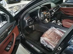 BMW 5 Series Facelift 525Li M Sport Package - ფოტო 16