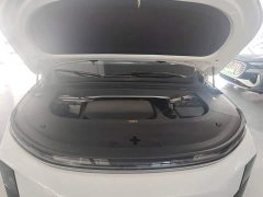 Li Auto L6 Pro - ფოტო 20