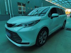 Toyota Sienna 2.5L Hybrid Premium Edition - ფოტო 1