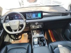Changan Edge PLUS EcoBoost 245 FWD Platinum Sharp 5-Seater - ფოტო 10