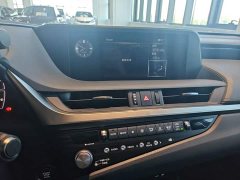 Lexus ES 2020 200 Excellence Edition - ფოტო 13