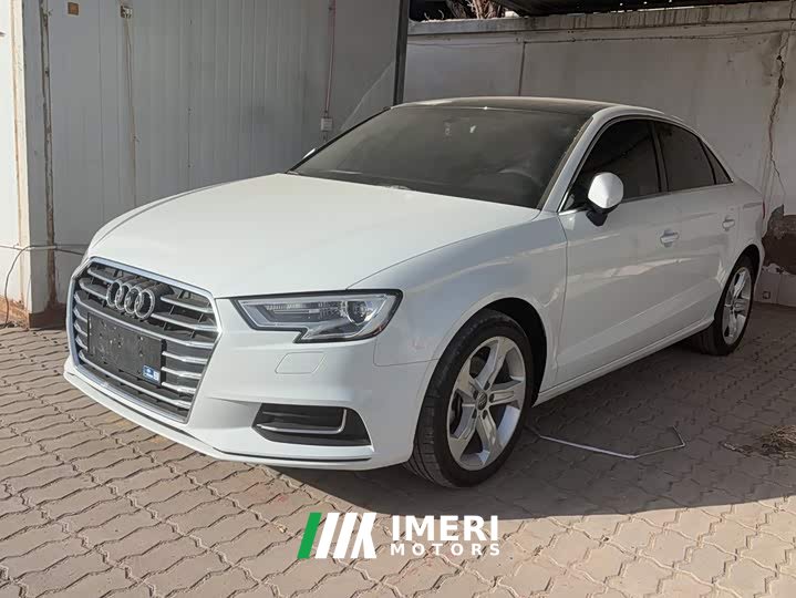 Audi A3 Facelift Limousine 35 TFSI Entry-level National VI