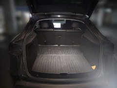 Tesla Model Y Rear-Wheel Drive Launch Edition - ფოტო 10