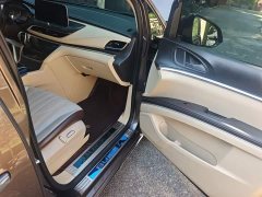 Buick GL8 Land Executive Cabin 652T Luxury - ფოტო 18