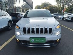 Jeep Liberty Light 2020 2.0L FWD Classic Sport Edition - ფოტო 3