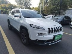 Jeep Liberty Light 2020 2.0L FWD Classic Sport Edition - ფოტო 4