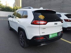 Jeep Liberty Light 2020 2.0L FWD Classic Sport Edition - ფოტო 5