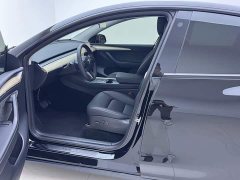 Tesla Model Y Rear-Wheel Drive - ფოტო 18