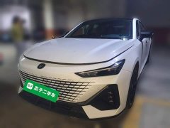 Changan UNI-V 2022 1.5T Deluxe - ფოტო 1