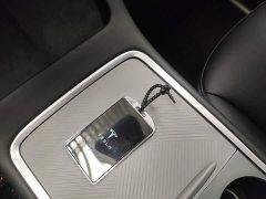 Tesla Model Y Long Range All-Wheel Drive - ფოტო 9