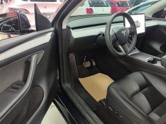 Tesla Model Y Rear-Wheel Drive - ფოტო 16