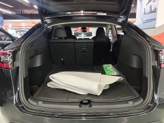 Tesla Model Y Rear-Wheel Drive - ფოტო 19