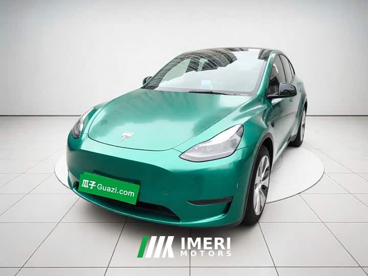 Tesla Model Y Standard Range RWD