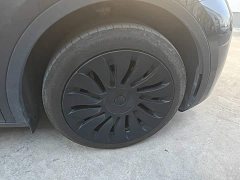 Tesla Model Y Rear-Wheel Drive - ფოტო 12