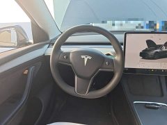 Tesla Model Y Rear-Wheel Drive - ფოტო 15