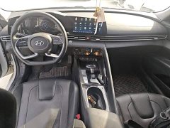 Hyundai Elantra 1.5L CVT Luxury - ფოტო 10