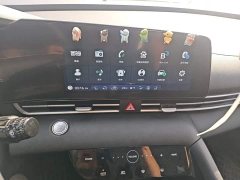 Hyundai Elantra 1.5L CVT Luxury - ფოტო 13