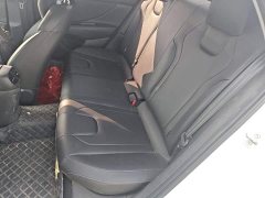Hyundai Elantra 1.5L CVT Luxury - ფოტო 17