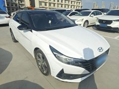 Hyundai Elantra 1.5L CVT Luxury - ფოტო 4