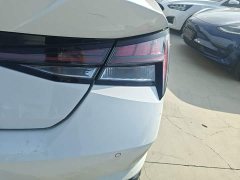 Hyundai Elantra 1.5L CVT Luxury - ფოტო 8