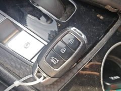 Hyundai Elantra 1.5L CVT Luxury - ფოტო 9