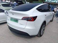 Tesla Model Y Standard Range RWD - ფოტო 7