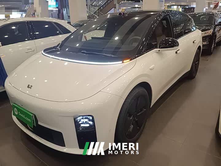 Li Auto i6 2025 Two-Wheel Drive Standard - ავტომობილი ჩინეთიდან